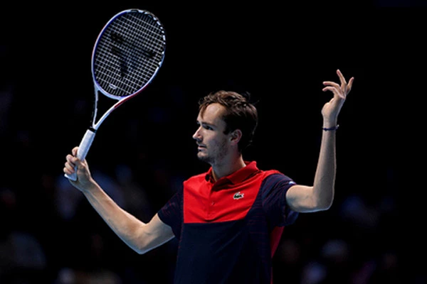 Медведев вышел в полуфинал US Open